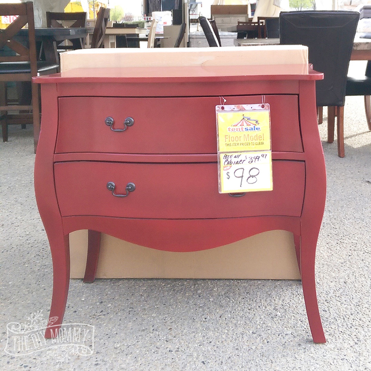 How to paint a piece of furniture in under 3 hours with DIY chalk style paint - gorgeous robin's egg blue chest makeover!