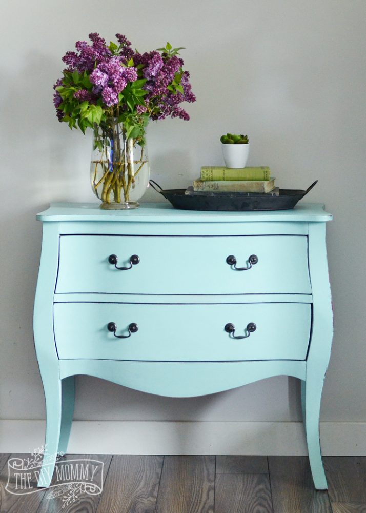 How to paint a piece of furniture in under 3 hours with DIY chalk style paint - gorgeous robin's egg blue chest makeover!